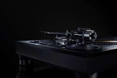 Beginner-Friendly Turntables