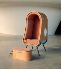 Stress-Reducing Hugging Chairs Image 2