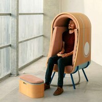 Stress-Reducing Hugging Chairs Image 3