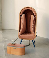 Stress-Reducing Hugging Chairs Image 4