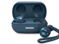 Snug Sport-Ready Earphones Image 3