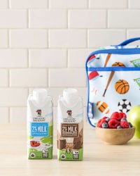 On-the-Go Resealable Milk Cartons Image 3