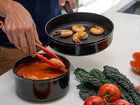 Fashionably Functional Cookware Image 4