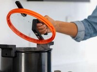 Fashionably Functional Cookware Image 5