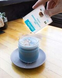 Vegan-Friendly CBD Coffee Creamers Image 2