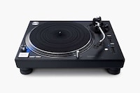 Studio-Quality Turntables Image 1