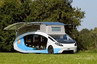 Pop-Up Solar-Powered Campers Image 3