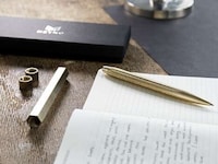 Dual-Threaded Fidget Pens Image 7