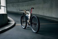 Pedal-Powered Electric Bikes Image 5