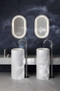 Expressive Minimalist Bathroom Designs Image 1