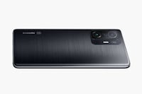 Flagship 8K-Ready Smartphones Image 2