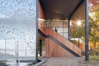 Mosaic-Like Steel Screens Image 8