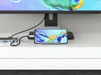 High-Speed Six-Port Connectivity Hubs Image 4