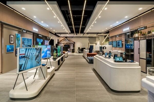 Artistic Technology Retail Shops