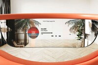 Seamless Lifestyle AR Headsets Image 8