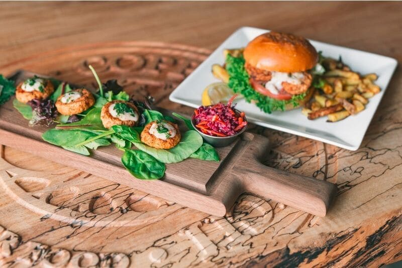 Crab-Style Plant-Based Cakes