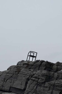 Geometrically-Detailed Elegant Chairs Image 1