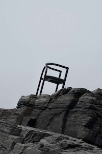 Geometrically-Detailed Elegant Chairs Image 3