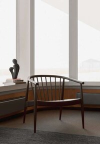 Minimalist Internationally-Designed Furniture Image 5