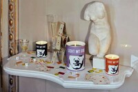 Historical Figure-Inspired Home Fragrances Image 2