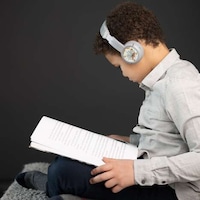 Safety-Focused Kid Headphones Image 6