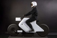 Shapeshifting Motorcycle Concepts Image 3
