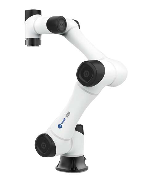 Self-Learning Robotic Arms