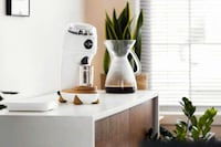 Automotive Design-Inspired Coffee Grinders Image 2