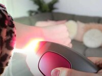Hair-Removing Skin Support Devices Image 3