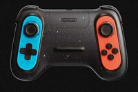 Textured Hybrid Gamer Controllers Image 2