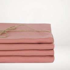 Sustainable Luxury Linen Collections Article Thubnail