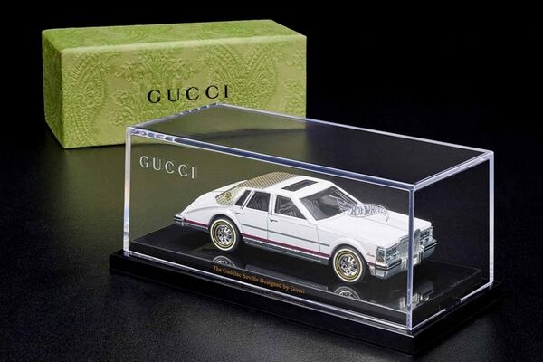 Scale-Model Fashion Vehicles