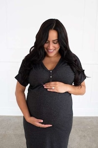 Modern Stylish Maternity Labels Image 4
