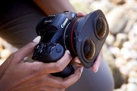 VR-Ready Dual-Input Lenses Image 2