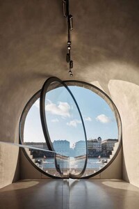 Vaulted Tunneled Store Fronts Image 5