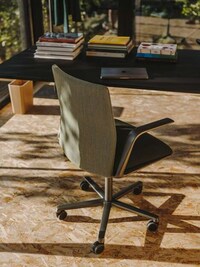 Evolved Textured Office Chairs Image 6