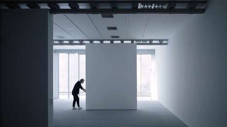 Light-Controlled Exhibition Spaces