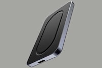 Connected Smartphone Power Banks Image 4
