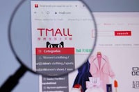 Globally Expanding Fashion Brands Image 2