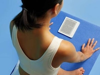 Ergonomic Waterproof eReaders Image 2