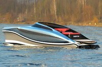 Stylishly Chic Speed Boats Image 7