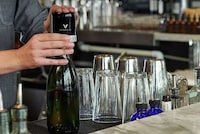 Effervescent Wine Preservers