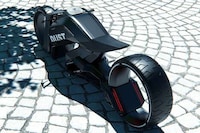 Hubless Electric Concept Motorcycles Image 2