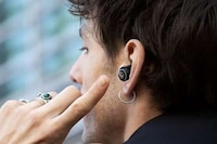 Swappable Component Earphones Image 2