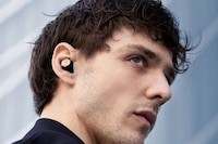 Swappable Component Earphones Image 3