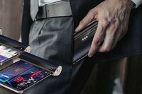 Rolling Productivity Smartphones Image 7