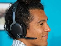 Customizable Professional Audio Headsets Image 2