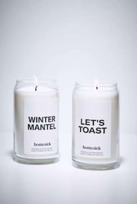 Festive Winter-Themed Candles Image 1