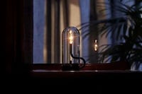 Candle-Mimicking Lamps Image 5