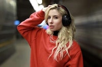 Accessible Hybrid ANC Headphones Image 1